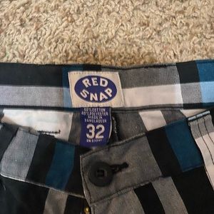 Men’s Plaid shorts